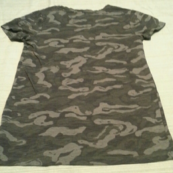 CAMU BEAUTIFUL TOP EXCELLENT LIKE NEW NO STAINS - Picture 5 of 5